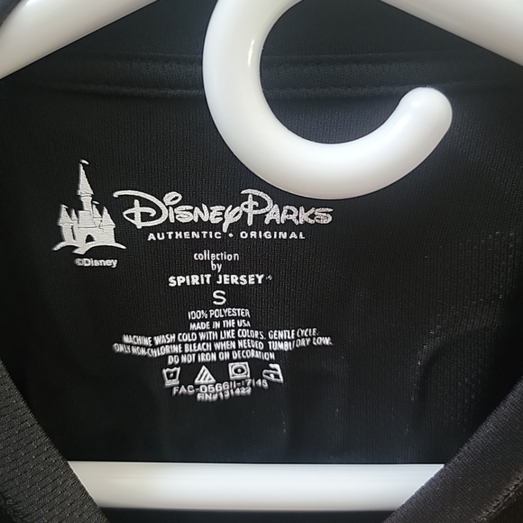 Spirit Jersey Small Black Red Disney World Athleticwear  Mickey Mouse Logo - Picture 5 of 5